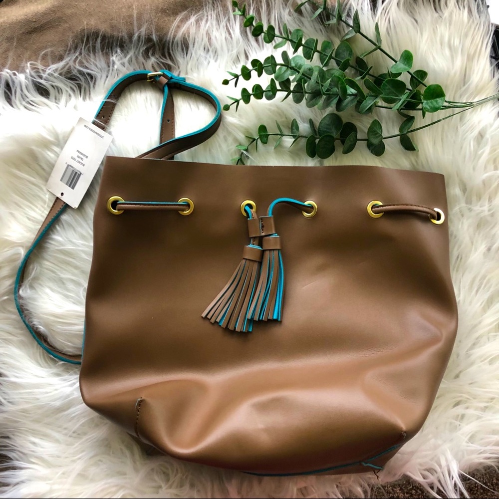 NWT Steve Madden Bucket Tote, Taupe